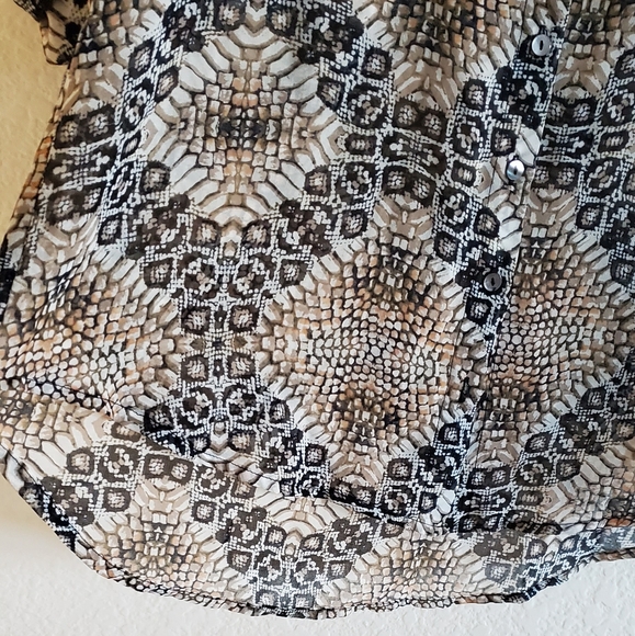 Like New Snake Print Sheer Buttondown Blouse Size Small - Picture 6 of 8